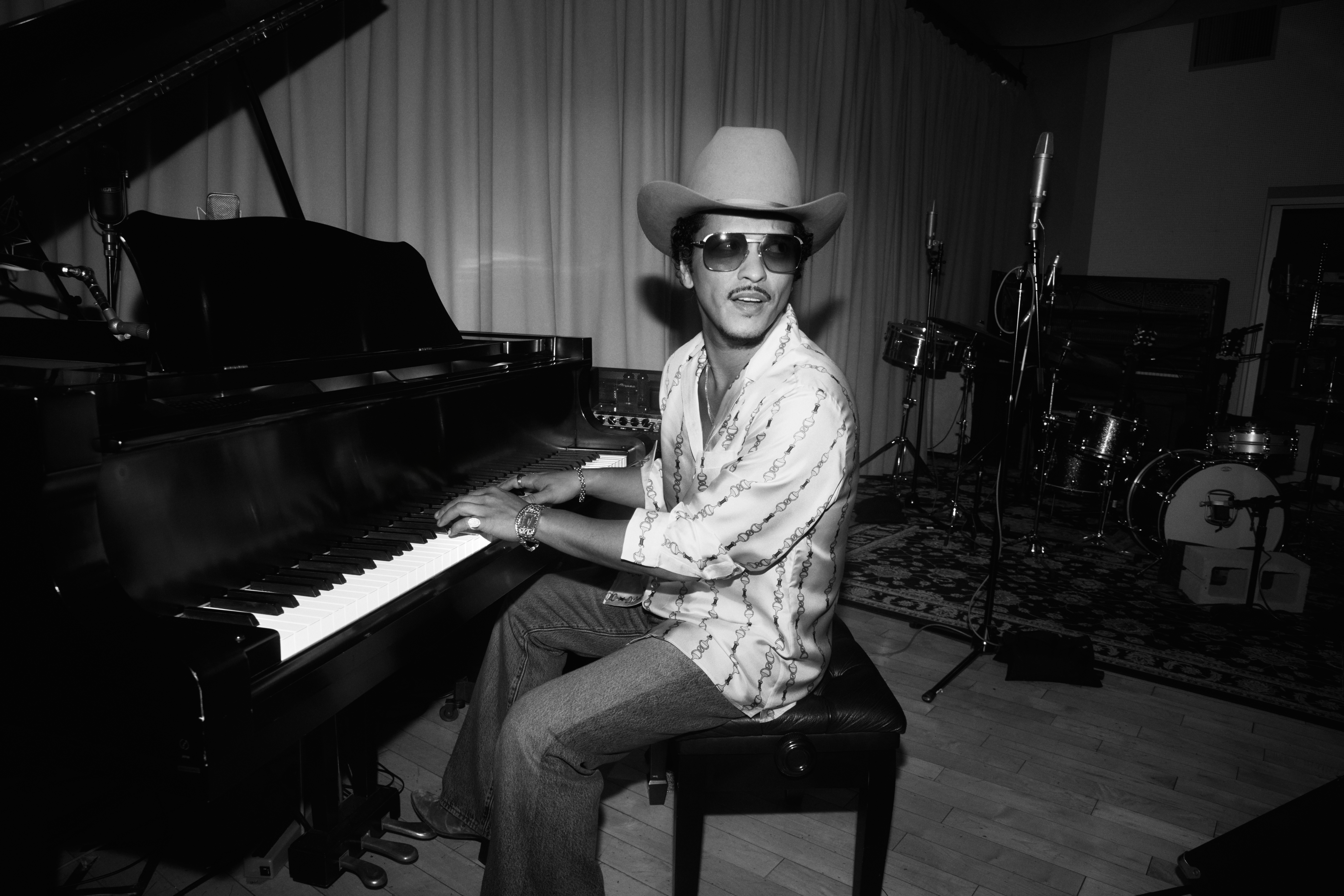 Bruno Mars live